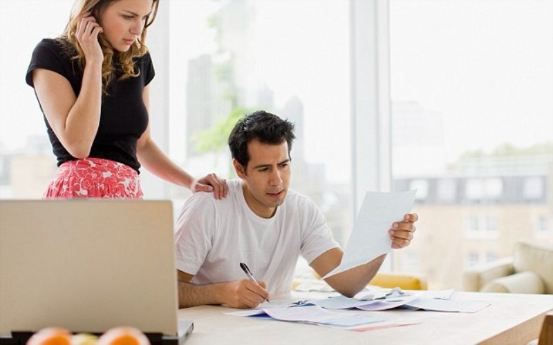 Should Domestic Partners Merge Bank Accounts